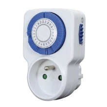 Programmateur journalier mécanique compact – 48 programmes par tranches de 15 min – 3500 W